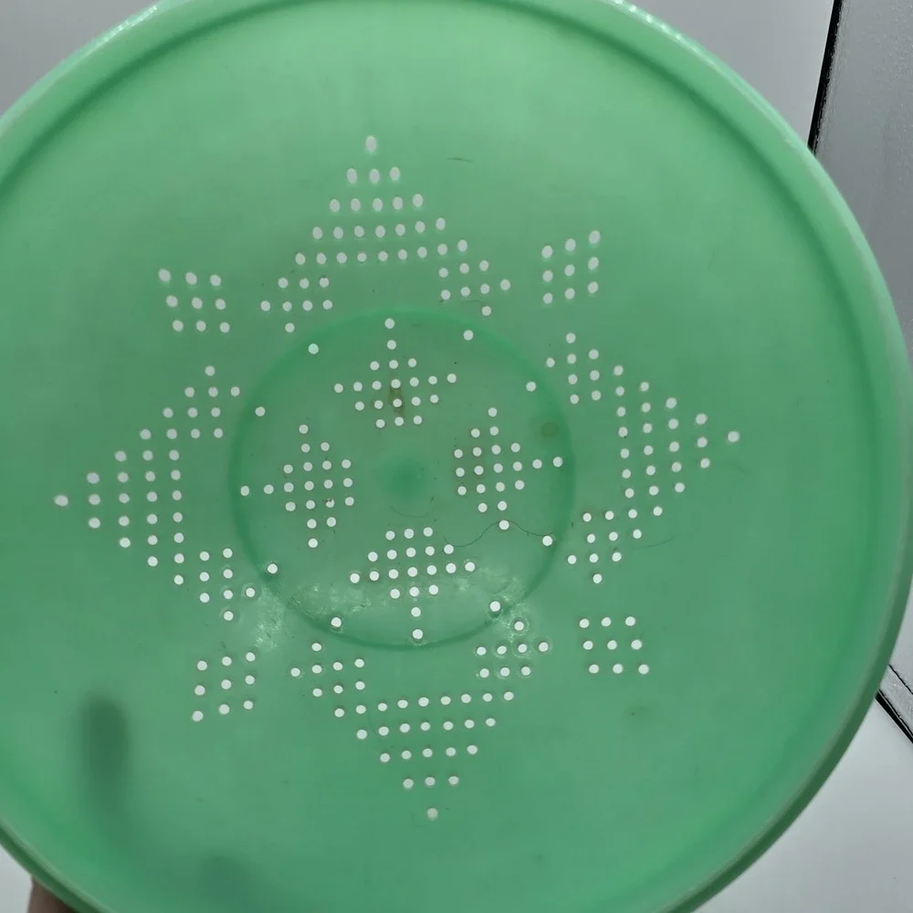 Vintage Tupperware Jadeite Green Colander Strainer #339